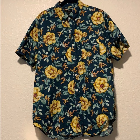 Short Sleeve, Button Down - Picture 1 of 1